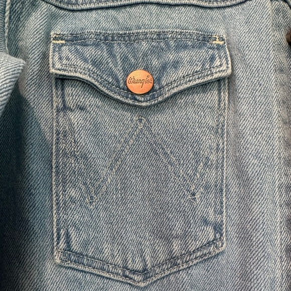 NWOT Wrangler Jean Jacket Vintage Inspired Retro Geometric Back Southwestern MD - Picture 13 of 15